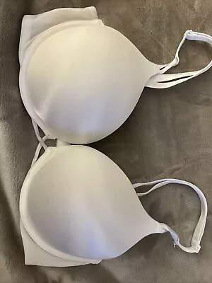 Victoria's Secret Bombshell Plunge Bra 34C Heavily Padded • $12.50