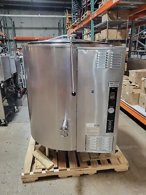 2005 Crown GL-100 - 100 Gal. Commercial Stationary Steam Kettle Nat Gas. • $19995