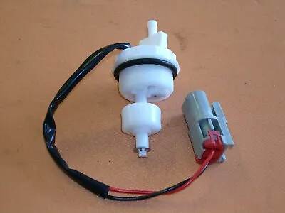    Diesel Fuel Filter Sensor Switch And Water Drain For Nissan R50  Pathfinder • $49.10