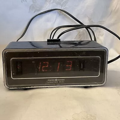 Vintage GE General Electric Alarm Clock Lighted  Flip  Dial Model 8132 -4A Black • $25.20