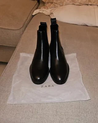 $60 • Buy Black Leather Ankle Boots Zara 6