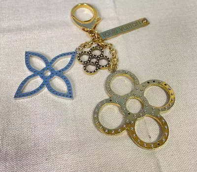 LOUIS VUITTON Flower Bijoux Sac Tabage Bag Charm Keyring Keychain Gold M65722 • $179.90