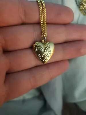 Vintage 1960s Gold Filled Heart Locket Pendant Necklace • $8.30