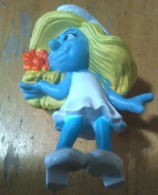 2011 SMURFETTE Smurf FLOWER IN HAIR Peyo McDonald's Figure Happy Meal Toy T4A • $8.99