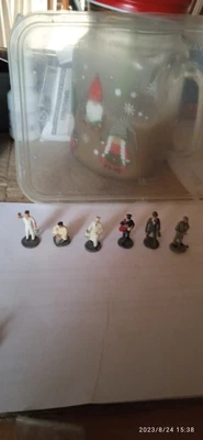 £30 • Buy Triang MODEL LAND 00 Gauge ,VINTAGE PLASTIC RAILWAY PEOPLE X 6 IN V.G.C.