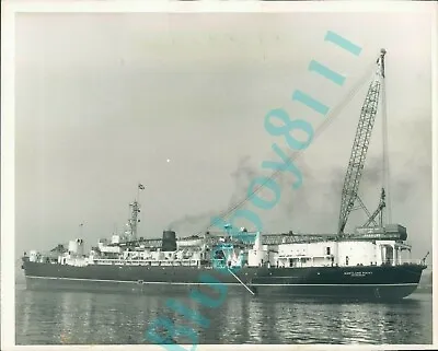 £10.92 • Buy 1965 Cargo Ship Hartland Point On River Tyne Original Press Photo 