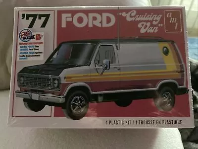 AMT. 1977 Ford Cruising Van Model Kit 1:25 • $22.95