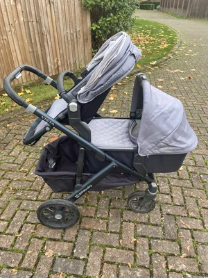 £375 • Buy Uppababy Vista Double Pushchair Buggy Travel System 2017