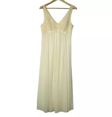 Vanity Fair Beige Nightgown Lace V-Neck Chiffon Overlay Ribbon Vintage Size 36 • $24