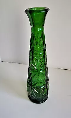 A Vintage Emerald Green Glass Bud Vase Early American Pressed Glass • $12.71