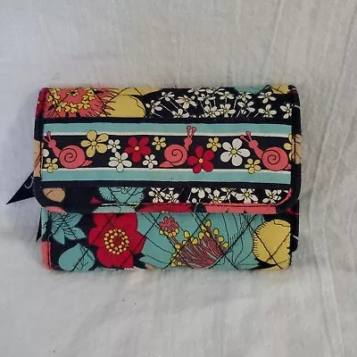 Vera Bradley Trifold Wallet Happy Snails Snap  Closure Retired • $14.99