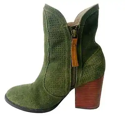 Seychelles Size 6 Around The World Ankle Bootie Boots Green Suede Chunky Heel • $38.50