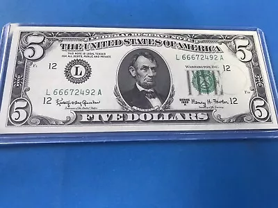 1963 A  $5 Five Dollar  Federal Reserve Note (UNC) ..  Loc #7d • $32