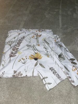 £26 • Buy Duvet Cover Set King Size & Pillowcases  Floral And Stripe By Dunelm New