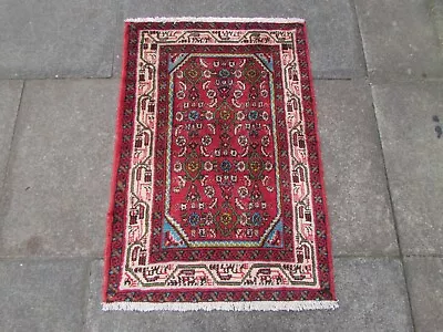 Vintage Hand Made Traditional Rug Oriental Wool Red Small Rug 94x65cm • £55