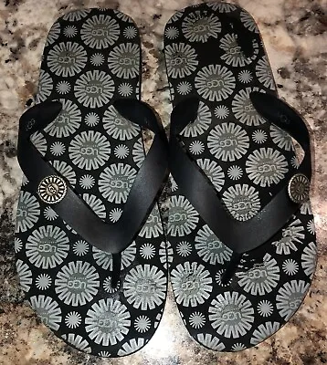 Women's UGG Black  Ikat Flare Flip Flop Sandals Size K5 • $18.99