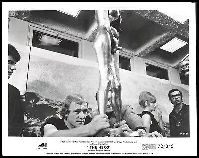 8x10 B&W Celebrity Publicity Photo Picture The Hero Richard Harris 1970 #1 • $5.99