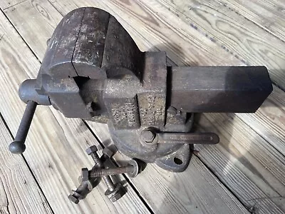 Charles (Chas) Parker No. 974 Swivel-base Vise • $245