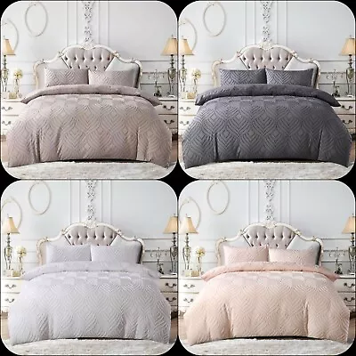 New 3 PCS Jacquard Chelsea Duvet Quilt Cover Set With 2 Pillow Case In All Sizes • £34.99