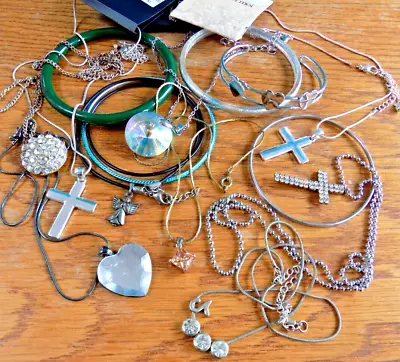 JOB LOT Necklaces Pendants Chains Bangles Multi Styles Some New Tags FREEPOST • £9.99