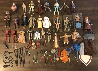 $34.99 • Buy Star Wars 28 Figure Lot Plus 50+ Parts Accessories Weapons Lightsabers Effects