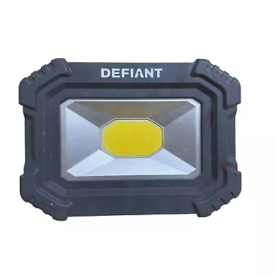 Defiant Rechargeable Magnetic Utility Light Plastic Black 3000lm 90838 • $15.09