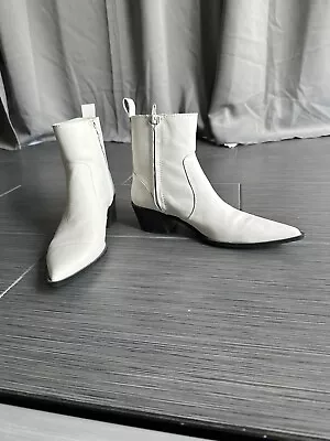 White Leather Ankle Boots Zara Sz 39 /9 • $48