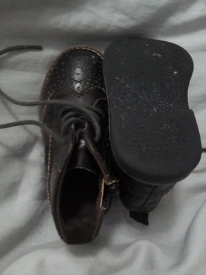 £8.50 • Buy BOYS Brown LACE UP BOOTS SHOES EU 22