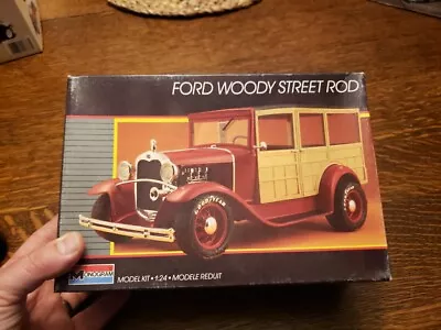  1987 Monogram Model Kit FORD WOODY STREET ROD No. 2749 1/24 Scale Open Box  • $14.99