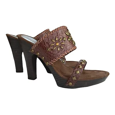$32 • Buy Amanda Smith Topaz Yellow Studded Slip On Heels Sandals Size 7.5 M Leather Upper