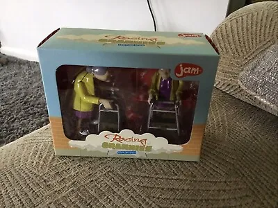 Clockwork Wind Up RACING GRANNIES Toy Novelty In Gift Box • £9.50