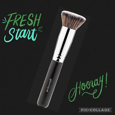 Younique Kabuki Brush New In Plastic Packaging • $28