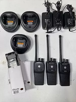 Set Of 3 Motorola PR400 VHF Two Way Radios AAH65KDC9AA2AN 146-174 MHz L2 • $475