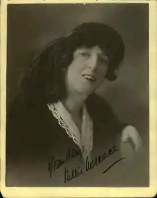Nellie Wallace Music Hall & Film Star Signed Photograph Autograph • £34.01