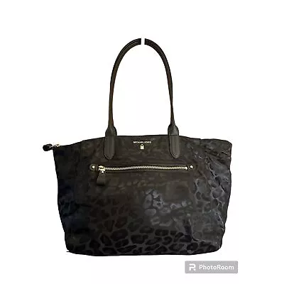 Michael Kors Kelsey Zip Top Handbag Black Leopard Print • $50