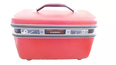 Vintage Red Samsonite Silhouette Train Makeup Case With Tray And Key • $70