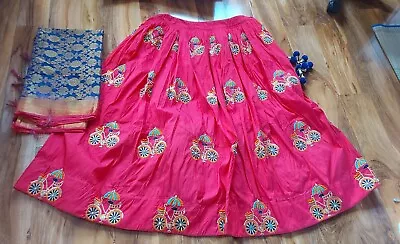 Indian Women Heavy Chaniya With Dupatta • £30