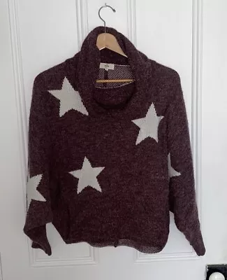 ENTRO Star Print Sweater • $22