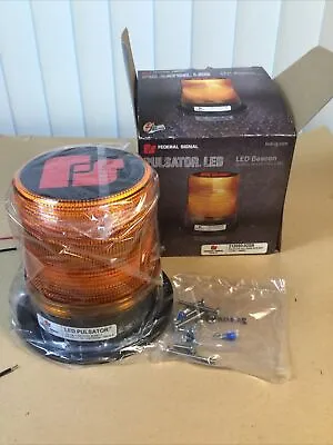 Federal Signal Pulsator Class 1 LED BEACON AMBER  212660-02SB 12-24V Truck Light • $95