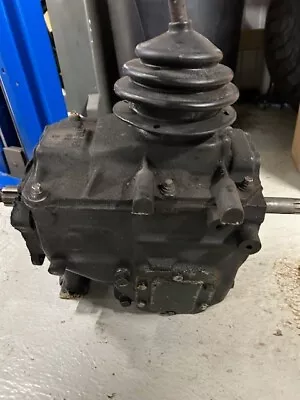 T19-148 Borg Warner 4WD Transmission / Slips Out Of 2nd Gear • $400