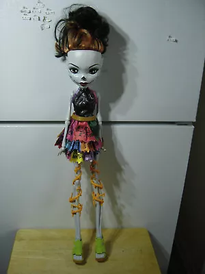 Exclusive Monster High 28  Skelita Gore-Geous Ghoul Beast Freaky Friend Doll • $88.98