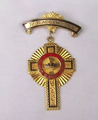 Vintage Knights Templar In Hoc Signo Vinces Masonic Medal Badge • $26.99