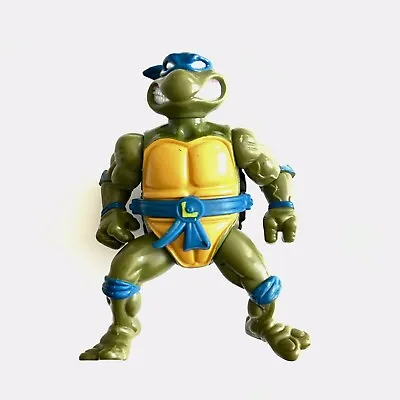 Vintage Teenage Mutant Ninja Turtles (TMNT) 4” Leonardo 1990 Figure • $9.25