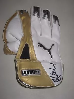 Adam Gilchrist (Australia) Signed Puma Wicketkeeping Glove (White/Gold) + COA • $499