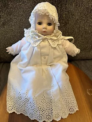 Madame Alexander Collectible 1975 Victoria Doll # 3760 Sleepy Eyes Molded Hair • $35