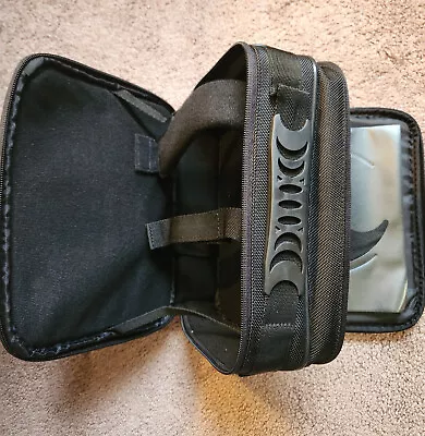 Eddie Bauer Padded Tablet And CD/DVD Carrying Case Bag Great Condition • $11.99