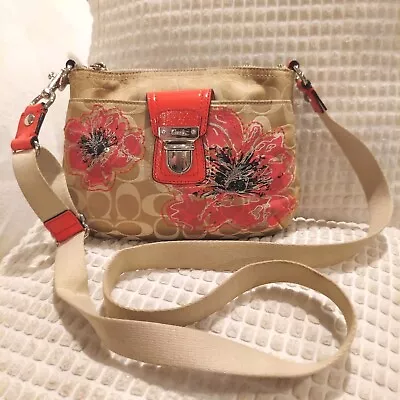 Coach Signature Poppy Painted Print Swingpack • $58