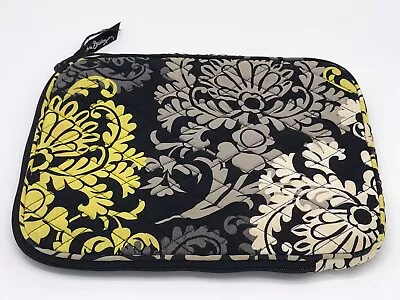 VERA BRADLEY Cover Case 7x9 Padded Quilted Baroque Tablet IPad Kindle Sleeve EUC • $19.99