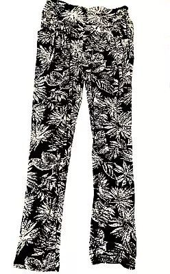 NWT  Ladies Printed Pants/ Leggings   Casual  SZ L • $14.22