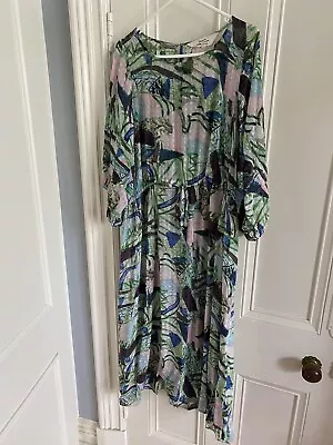 Women’s Dress Gorman 12  • $16.50